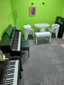 ピアノ教室向けリハーサルスタジオ203